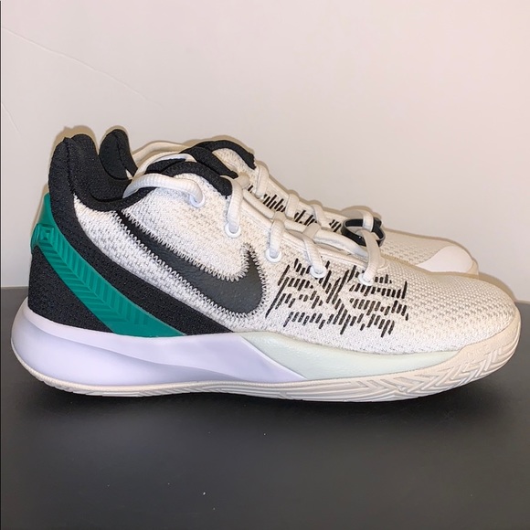 kyrie flytrap ii kids